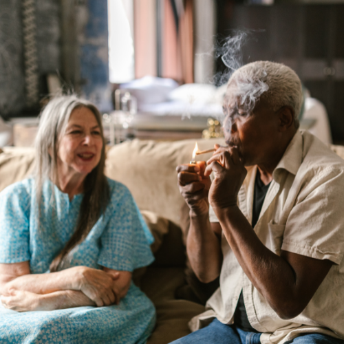 elderly-friends-smoking